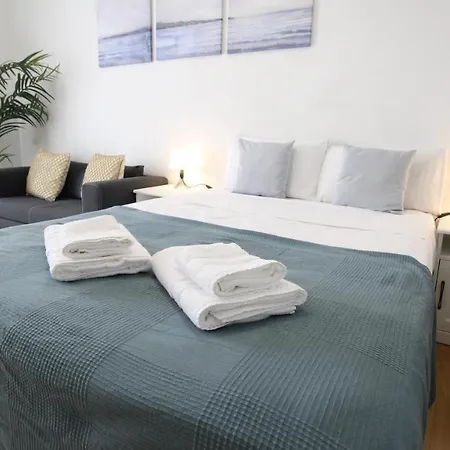 Apartment Del Parque Flats Atico Capuchinos *